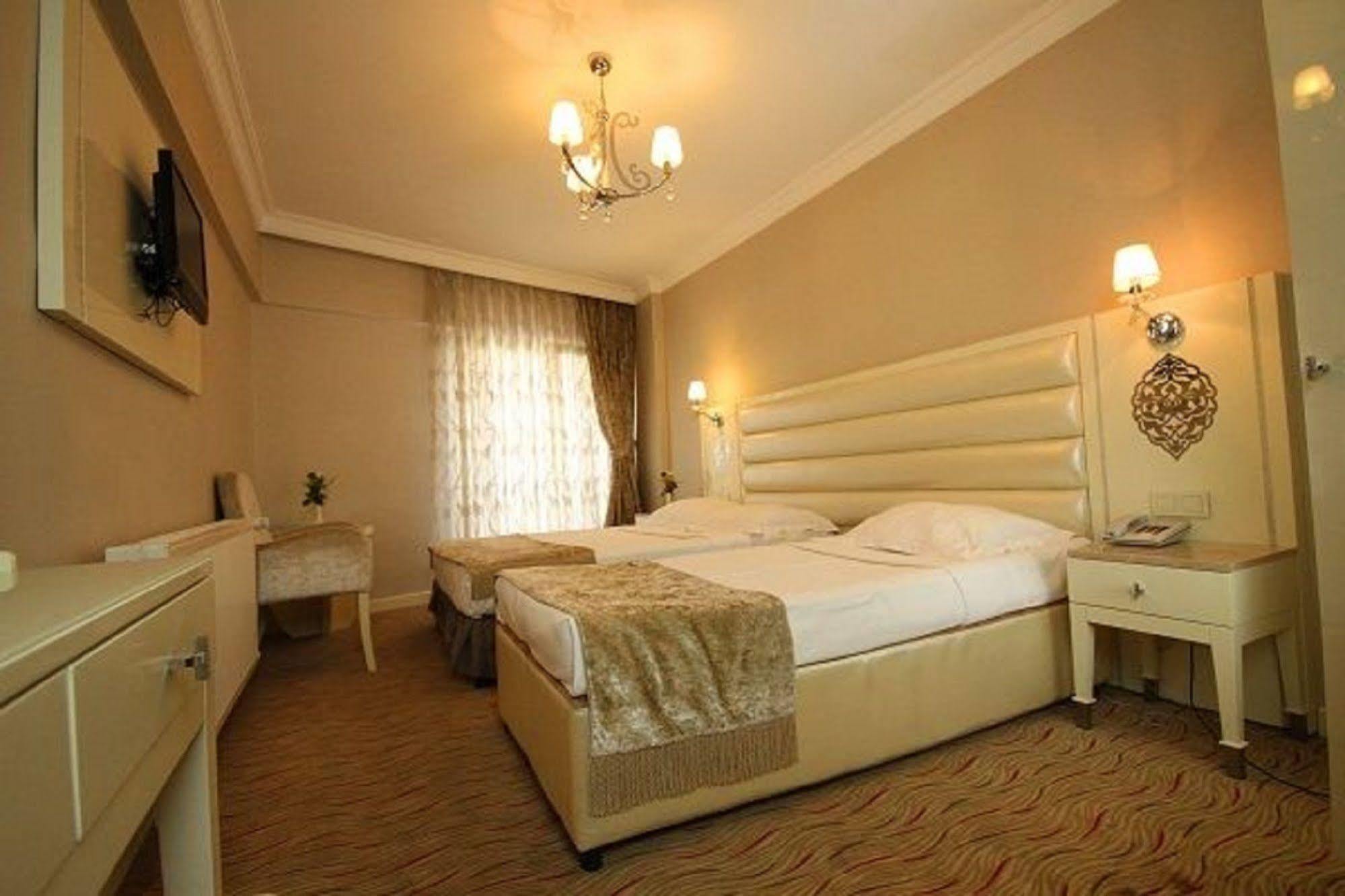 Q Hotel Laleli Istanbul Exterior photo